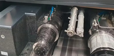 A szénszálas hengereket csiszológépekben használják, és vágási teljesítményük...